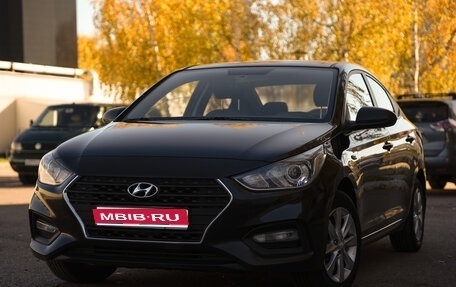 Hyundai Solaris II рестайлинг, 2018 год, 1 350 000 рублей, 1 фотография