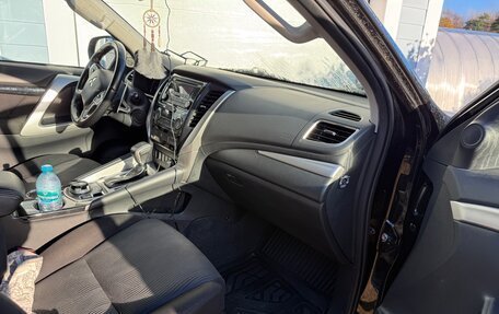 Mitsubishi Pajero Sport III рестайлинг, 2019 год, 2 950 000 рублей, 4 фотография