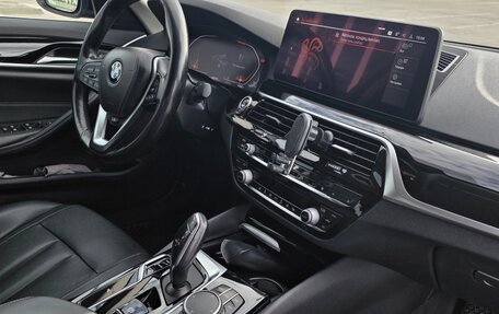 BMW 5 серия, 2021 год, 3 250 000 рублей, 10 фотография