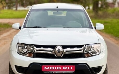 Renault Duster I рестайлинг, 2016 год, 930 000 рублей, 2 фотография