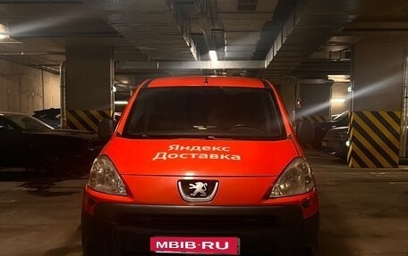 Peugeot Partner II рестайлинг 2, 2009 год, 370 000 рублей, 2 фотография