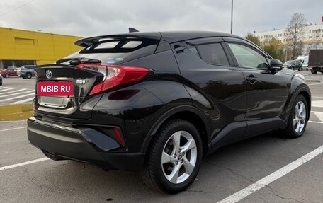 Toyota C-HR I рестайлинг, 2017 год, 1 900 000 рублей, 2 фотография