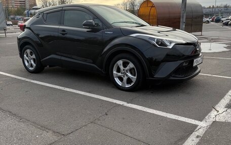 Toyota C-HR I рестайлинг, 2017 год, 1 900 000 рублей, 6 фотография