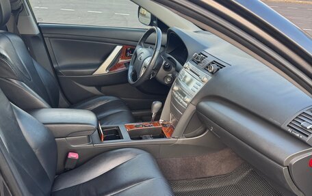 Toyota Camry, 2008 год, 1 300 000 рублей, 9 фотография
