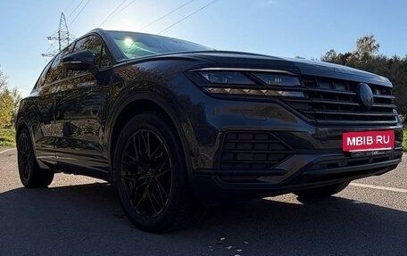 Volkswagen Touareg III, 2019 год, 5 700 рублей, 6 фотография