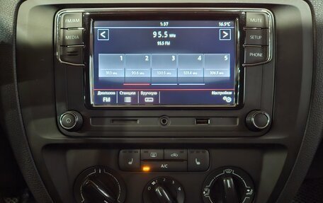 Volkswagen Jetta VII, 2016 год, 1 295 000 рублей, 13 фотография