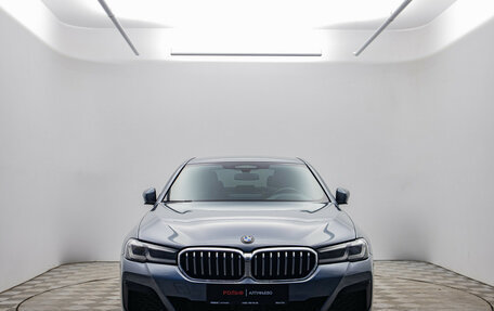 BMW 5 серия, 2020 год, 4 450 000 рублей, 2 фотография