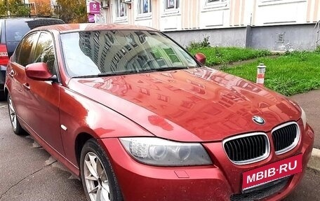 BMW 3 серия, 2011 год, 950 000 рублей, 1 фотография