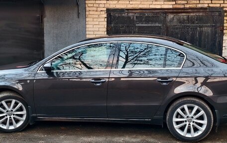 Volkswagen Passat B7, 2011 год, 2 050 000 рублей, 3 фотография