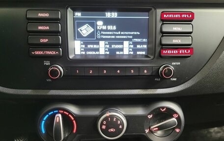 KIA Rio IV, 2017 год, 924 000 рублей, 12 фотография