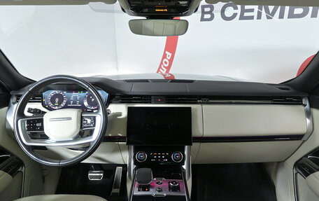 Land Rover Range Rover IV рестайлинг, 2022 год, 15 300 000 рублей, 8 фотография