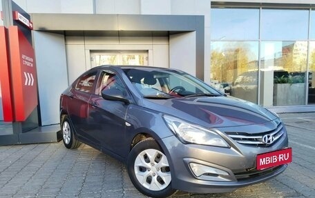 Hyundai Solaris II рестайлинг, 2015 год, 894 470 рублей, 1 фотография