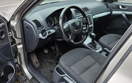 Skoda Octavia, 2011 год, 990 000 рублей, 9 фотография