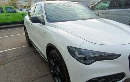 Alfa Romeo Stelvio, 2025 год, 8 790 000 рублей, 2 фотография
