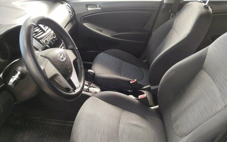 Hyundai Solaris II рестайлинг, 2015 год, 894 470 рублей, 9 фотография
