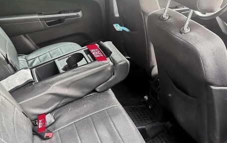Opel Zafira B, 2011 год, 350 000 рублей, 19 фотография