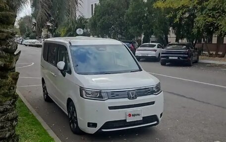 Honda Stepwgn, 2024 год, 2 895 000 рублей, 2 фотография