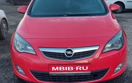 Opel Astra J, 2012 год, 650 000 рублей, 2 фотография
