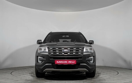 Ford Explorer V рестайлинг, 2017 год, 2 460 000 рублей, 2 фотография