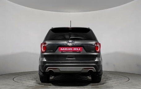 Ford Explorer V рестайлинг, 2017 год, 2 460 000 рублей, 6 фотография