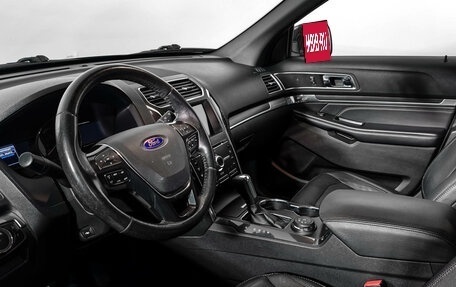Ford Explorer V рестайлинг, 2017 год, 2 460 000 рублей, 9 фотография
