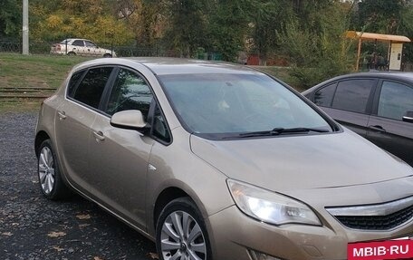 Opel Astra J, 2011 год, 620 000 рублей, 5 фотография