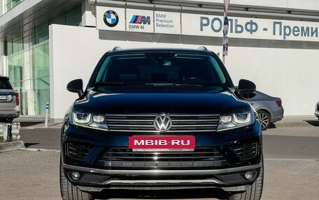 Volkswagen Touareg III, 2015 год, 2 700 000 рублей, 2 фотография