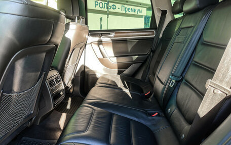 Volkswagen Touareg III, 2015 год, 2 700 000 рублей, 10 фотография