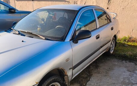 Mitsubishi Carisma I, 1999 год, 195 000 рублей, 2 фотография