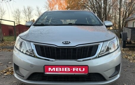 KIA Rio III рестайлинг, 2014 год, 580 000 рублей, 1 фотография