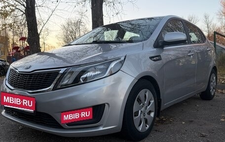 KIA Rio III рестайлинг, 2014 год, 580 000 рублей, 3 фотография