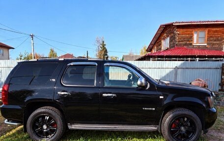 Chevrolet Tahoe III, 2008 год, 1 099 000 рублей, 2 фотография