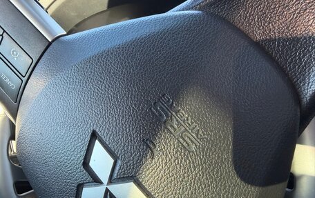 Mitsubishi Outlander III рестайлинг 3, 2013 год, 1 400 000 рублей, 9 фотография