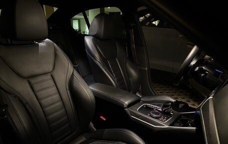 BMW 3 серия, 2019 год, 5 100 000 рублей, 21 фотография