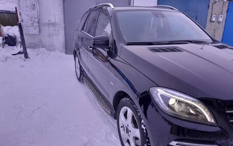 Mercedes-Benz M-Класс, 2012 год, 2 200 000 рублей, 3 фотография
