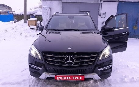 Mercedes-Benz M-Класс, 2012 год, 2 200 000 рублей, 2 фотография