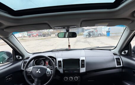 Mitsubishi Outlander III рестайлинг 3, 2008 год, 670 000 рублей, 17 фотография