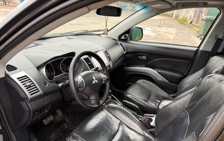 Mitsubishi Outlander III рестайлинг 3, 2008 год, 670 000 рублей, 15 фотография