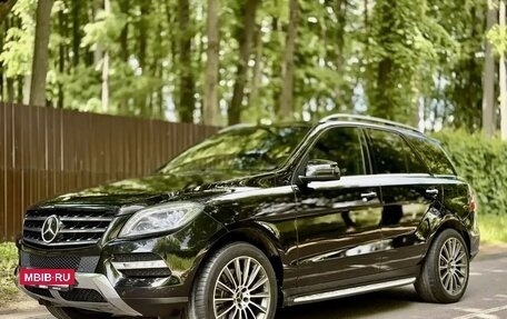 Mercedes-Benz M-Класс, 2012 год, 1 700 000 рублей, 2 фотография