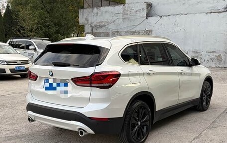 BMW X1, 2021 год, 1 950 000 рублей, 3 фотография