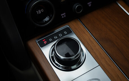 Land Rover Range Rover IV рестайлинг, 2018 год, 6 299 000 рублей, 25 фотография