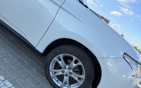 Mitsubishi Outlander III рестайлинг 3, 2013 год, 1 100 000 рублей, 8 фотография