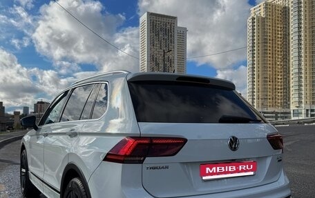 Volkswagen Tiguan II, 2017 год, 2 650 000 рублей, 4 фотография