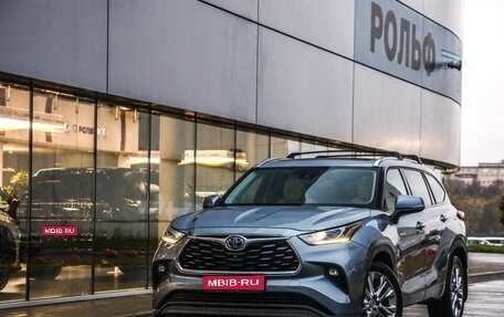 Toyota Highlander, 2021 год, 4 299 777 рублей, 1 фотография