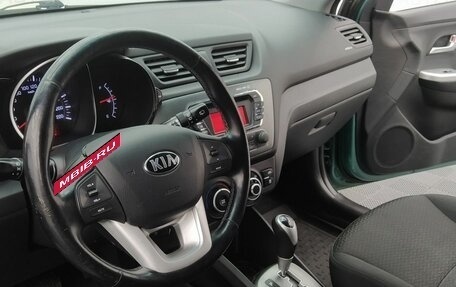 KIA Rio III рестайлинг, 2013 год, 965 000 рублей, 22 фотография