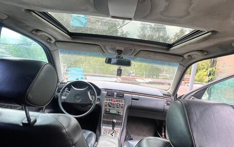 Mercedes-Benz E-Класс, 1999 год, 230 000 рублей, 7 фотография