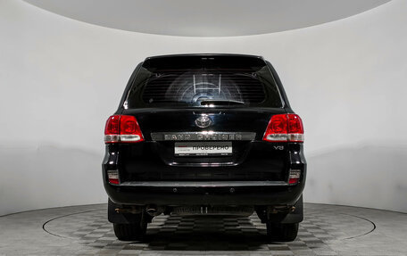 Toyota Land Cruiser 200, 2011 год, 2 990 000 рублей, 6 фотография