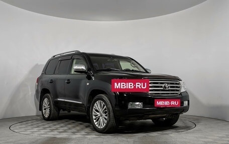 Toyota Land Cruiser 200, 2011 год, 2 990 000 рублей, 3 фотография