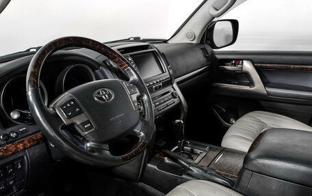 Toyota Land Cruiser 200, 2011 год, 2 990 000 рублей, 9 фотография