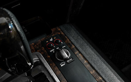 Toyota Land Cruiser 200, 2011 год, 2 990 000 рублей, 22 фотография